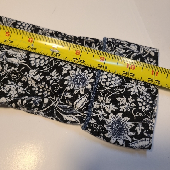 Cowgirl Up Western Shirt Women Size Medium Floral Snap Buttons Long Sleeve - Picture 6 of 10